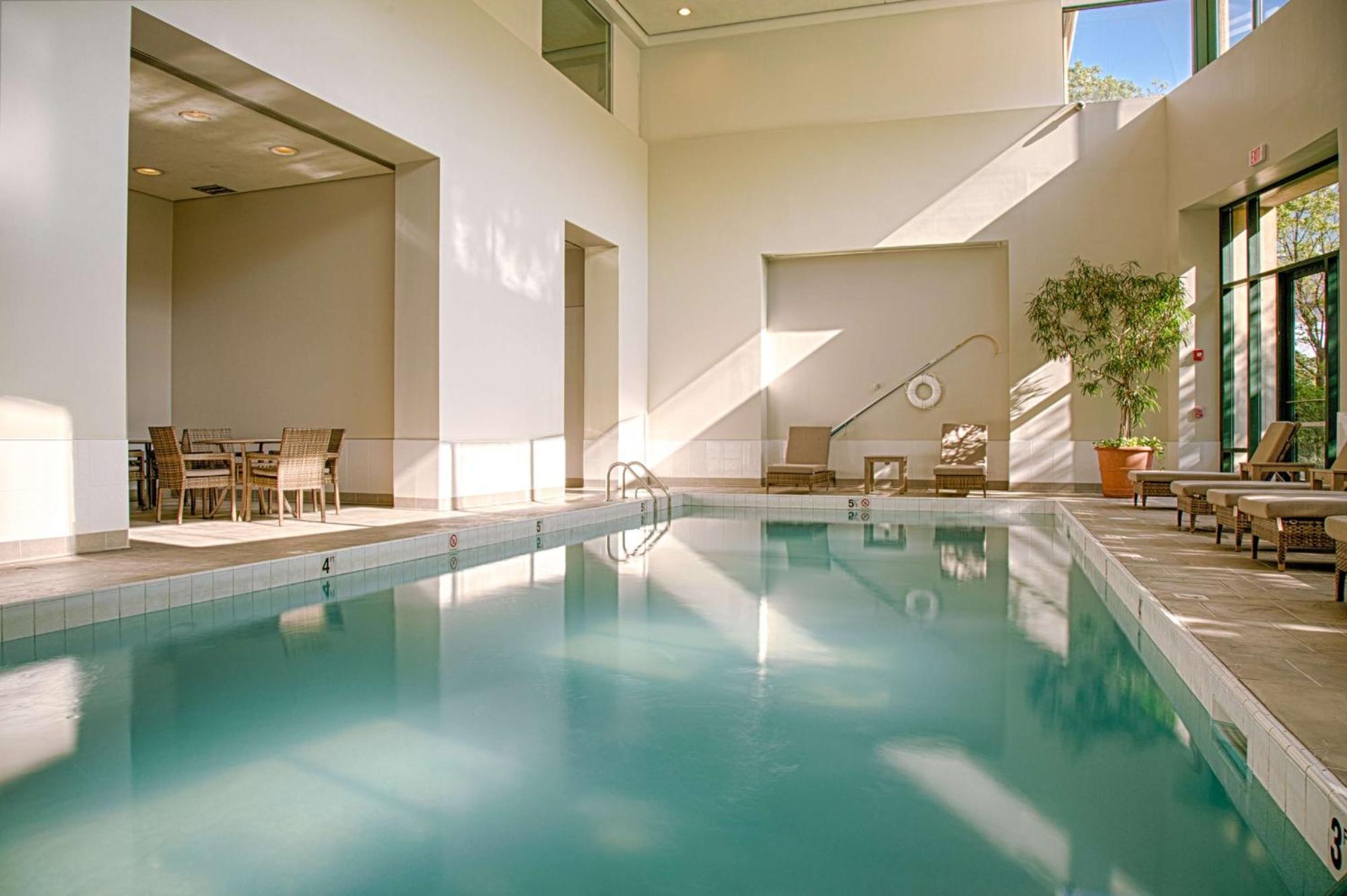Embassy Suites By Hilton Chicago O'Hare Rosemont Exteriör bild